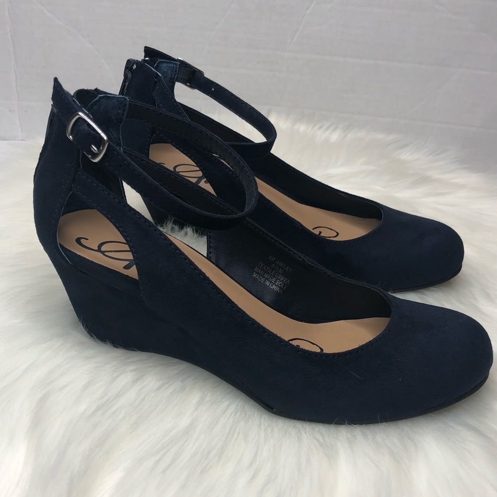 American Rag Navy Blue Miley Chop Out Wedges 5.5M - Picture 3 of 10